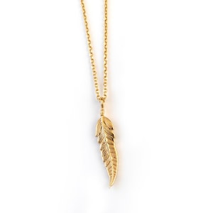 Handmade feather necklace in solid gold, Dainty leaf necklace, Feather jewellery charm, Everyday jewellery, Layering  necklace, Gift for her