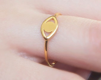 Evil Eye ring in solid gold Everyday minimalist gold ring Dainty evil eye ring Protection ring Good luck ring perfect for best friend gift