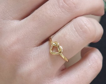 Small heart Knot ring in solid gold, Dainty Gold heart ring with a knot, Celtic Love  ring for her, Promise Engagement Ring, gift for her