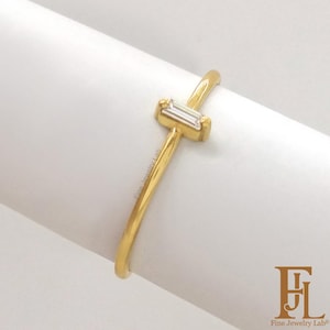 Dainty baguette diamond ring in solid gold, Minimalist Stacking Diamond Ring, Feminine diamond ring for every day, 9k 14k 18k