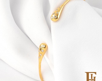 Bracciale rigido ovale con diamanti in oro massiccio, bracciale aperto senza tempo