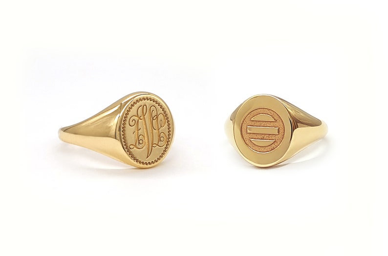 Oval Personalized signet ring in solid gold, Solid Gold Monogram ring for women