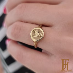 Zodiac ring in solid gold, Personalised zodiac sign ring, Oval solid gold ring with any zodiac symbol, Astrology gift, Birthday gift