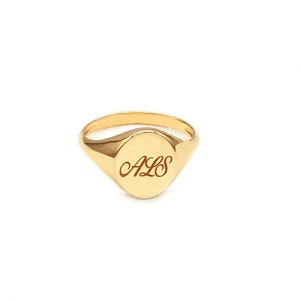 Oval Personalized signet ring in solid gold, Solid Gold Monogram ring for women