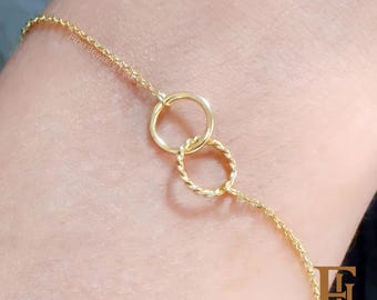 Double Circle Eternity bracelet in solid gold, Twisted interlocking circles bracelet in 9k,14k,&18k, Entwined Circles , Best friends gift