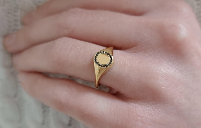 Small oval solid gold signet ring with diamonds, Dainty diamond frame ring in gold