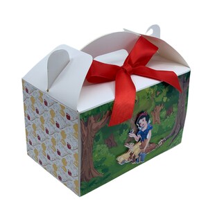 Personalized Snow White Favor Boxes: Princess Party Goodie Bags