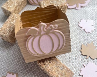 Handmade Pumpkin Candy Holders: Thanksgiving Party Decor