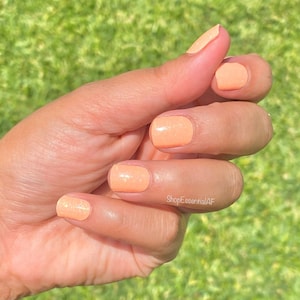 Coral on sale nail designs