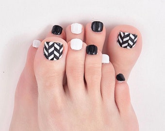 Black + White Toes / ToeNail Wraps