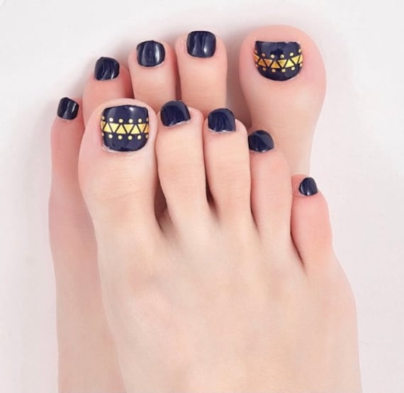 Black Gold Toes Toenail Wraps