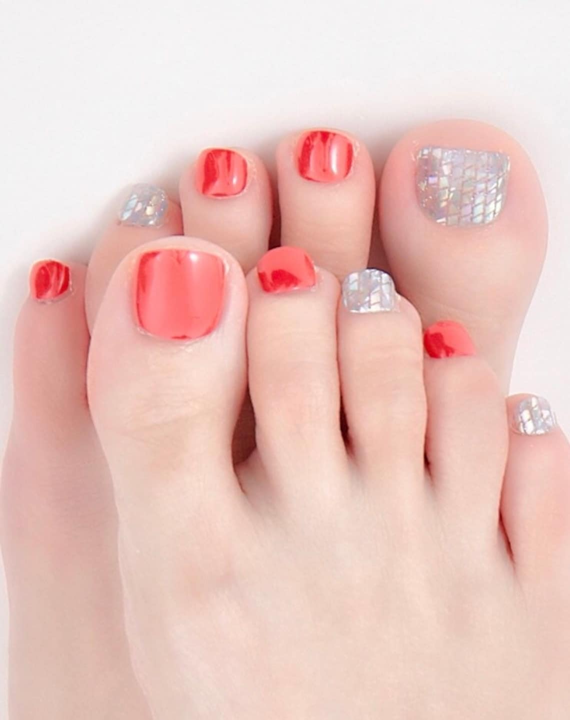 Red Sparkle Toes / Toenail Wraps - Etsy
