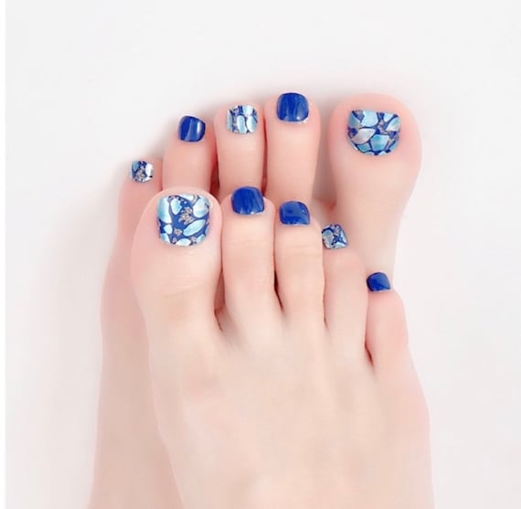 royal blue toes