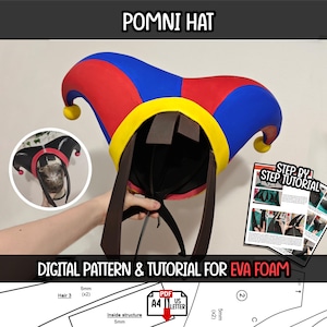 Puede incluir: Un patrón digital y tutorial para un sombrero Pomni de espuma EVA. El sombrero presenta un diseño de bufón con secciones alternas rojas y azules, un borde amarillo y esferas amarillas en las puntas. Incluye tutorial paso a paso y plantillas PDF.