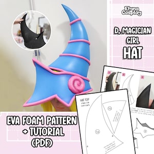 Könnte beinhalten: Ein blauer und rosa Hut mit einer spitzen Spitze und einem Wirbelmuster. Der Hut ist aus EVA-Schaumstoff gefertigt und wird mit einem Muster und einer Anleitung zum Selbermachen geliefert. Der Text auf dem Bild lautet "D. Magician Girl Hat, EVA Foam Pattern + Tutorial (PDF)"