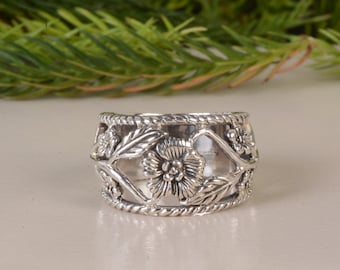 Floral Silver Ring - Etsy