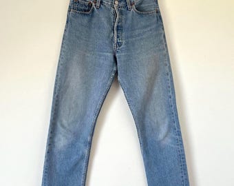 W29 L33 Levis 501 Vintage 28-29” Measured Waist Made in USA 90s 
