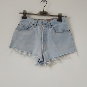 Vintage Levi&#39;s 901 High Waisted Denim Shorts – Size 28- 90s Light Wash Cut Off Jean Shorts/ 901 Made in Usa 90s  / Booty Rip