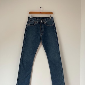 Levis 501 Vintage W30 L34 / Dark Blue Wash / 90s Straight Leg Buttonfly Regular Fit Levi’s denim