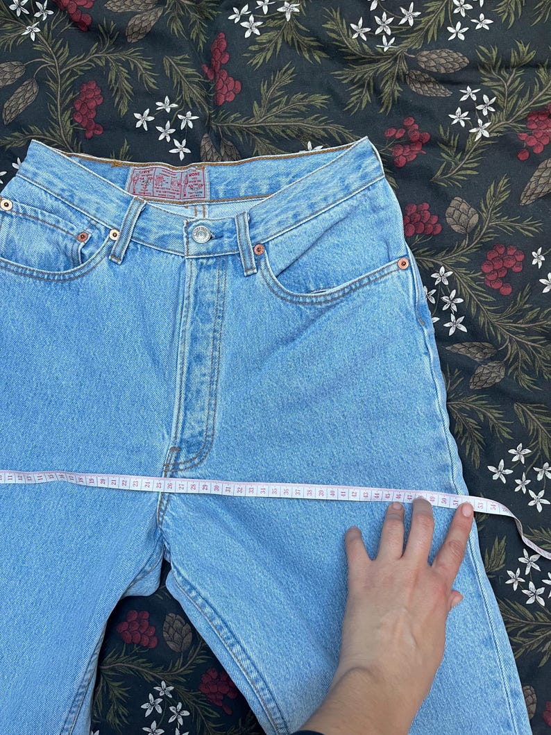 Vintage Levis 901 jeans W28 L30 Light Blue Wash 90s Levis Jeans image 10