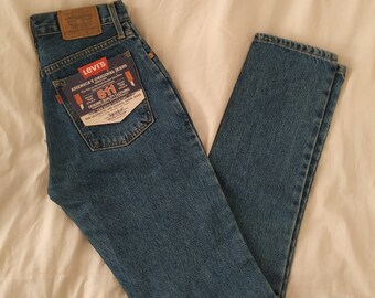 levis 811