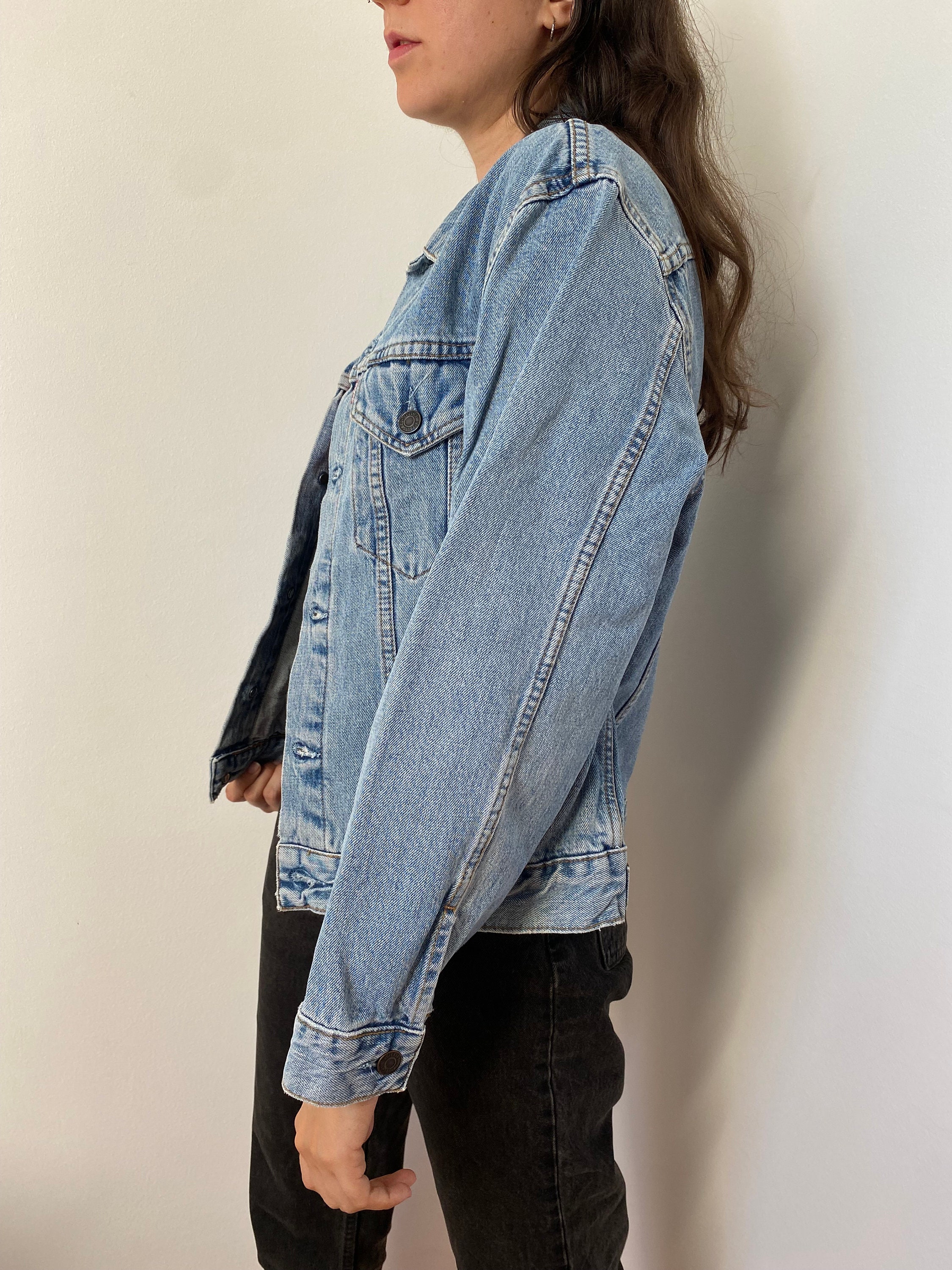 Vintage Levis Denim Trucker Jacket for Women / Size XS-S Vintage Levis Denim Trucker Jacket for Women / Size XS-S