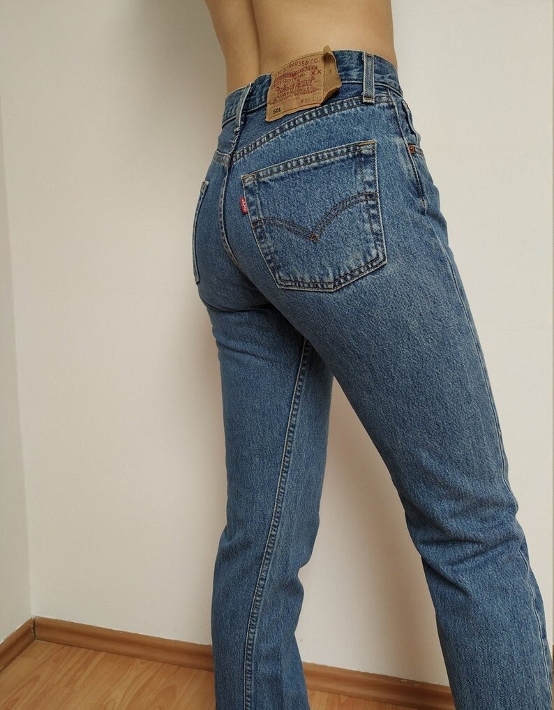 25 levis size