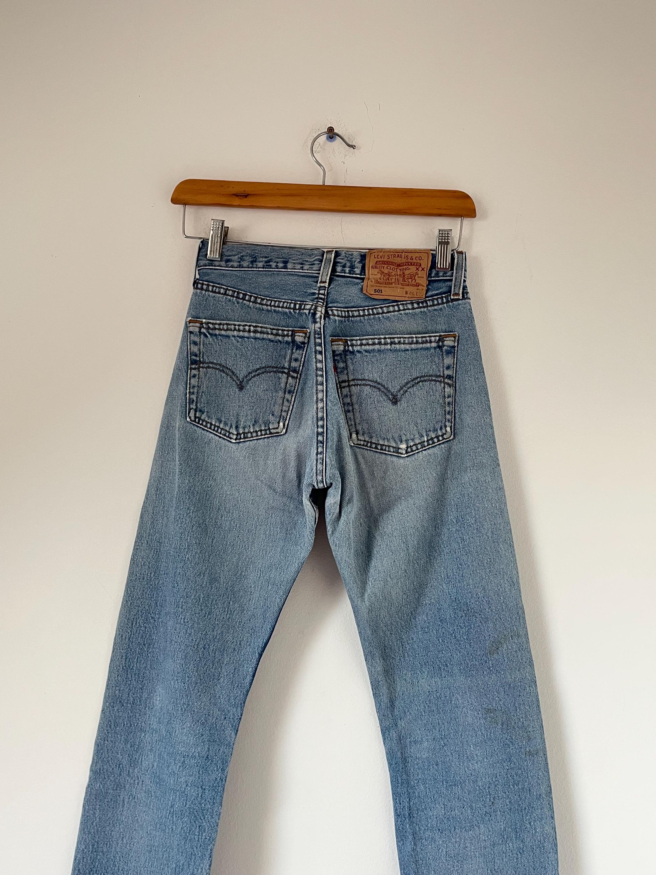 Levi's 501 Vintage W24 L30 / 90s Light Blue Wash Jeans / Straigh