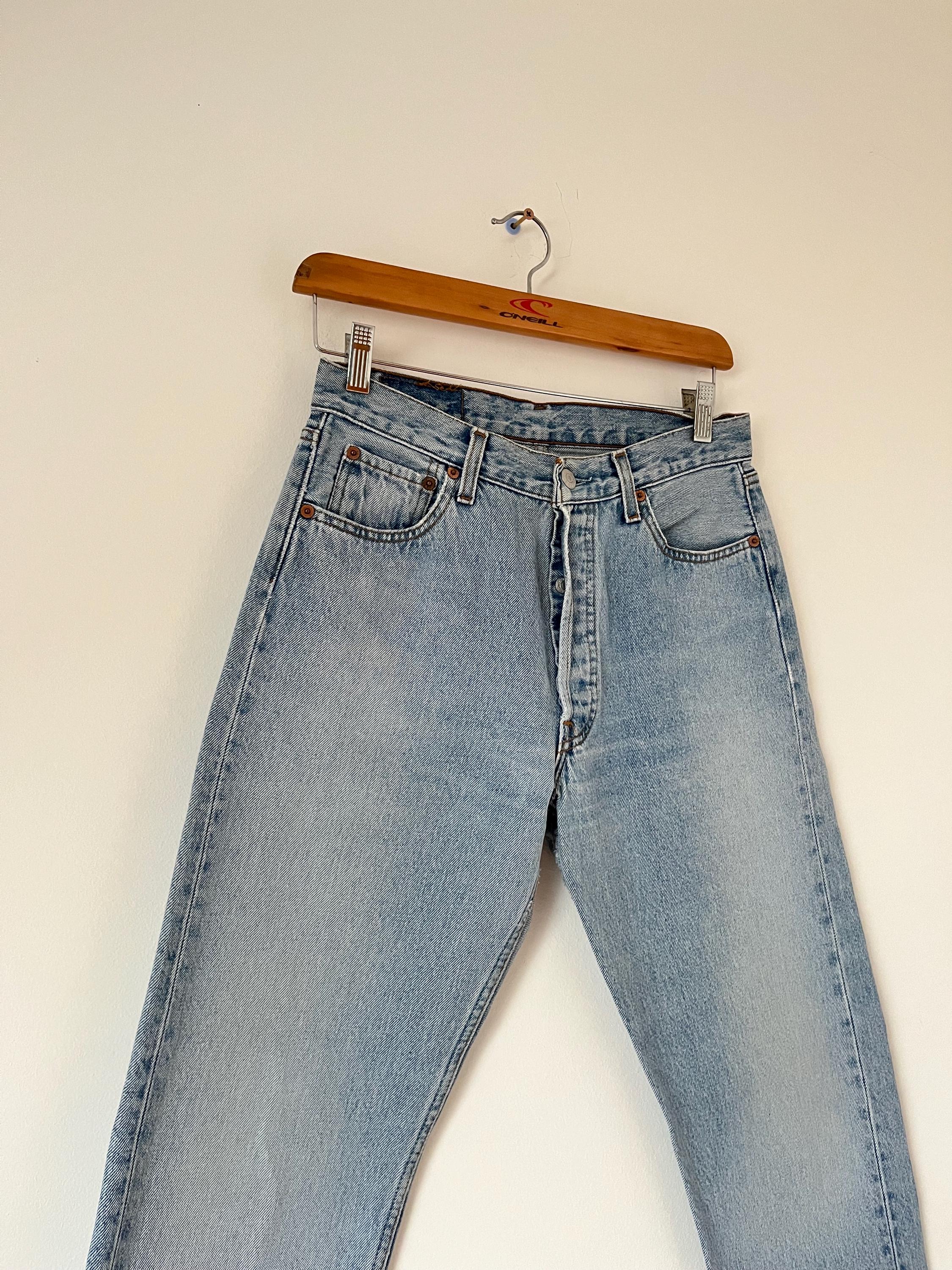 Levis 501 Vintage W28 L30 Light Blue Wash Vintage Jeans 90s