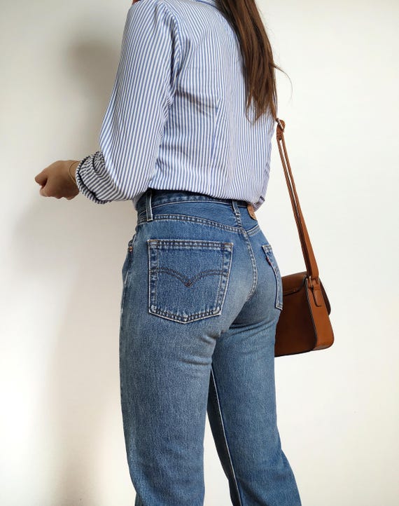 【１着でも送料無料】 Levis 501 Jeans W25 L32 / Medium Blue Wash Vintage Levi's パンツ