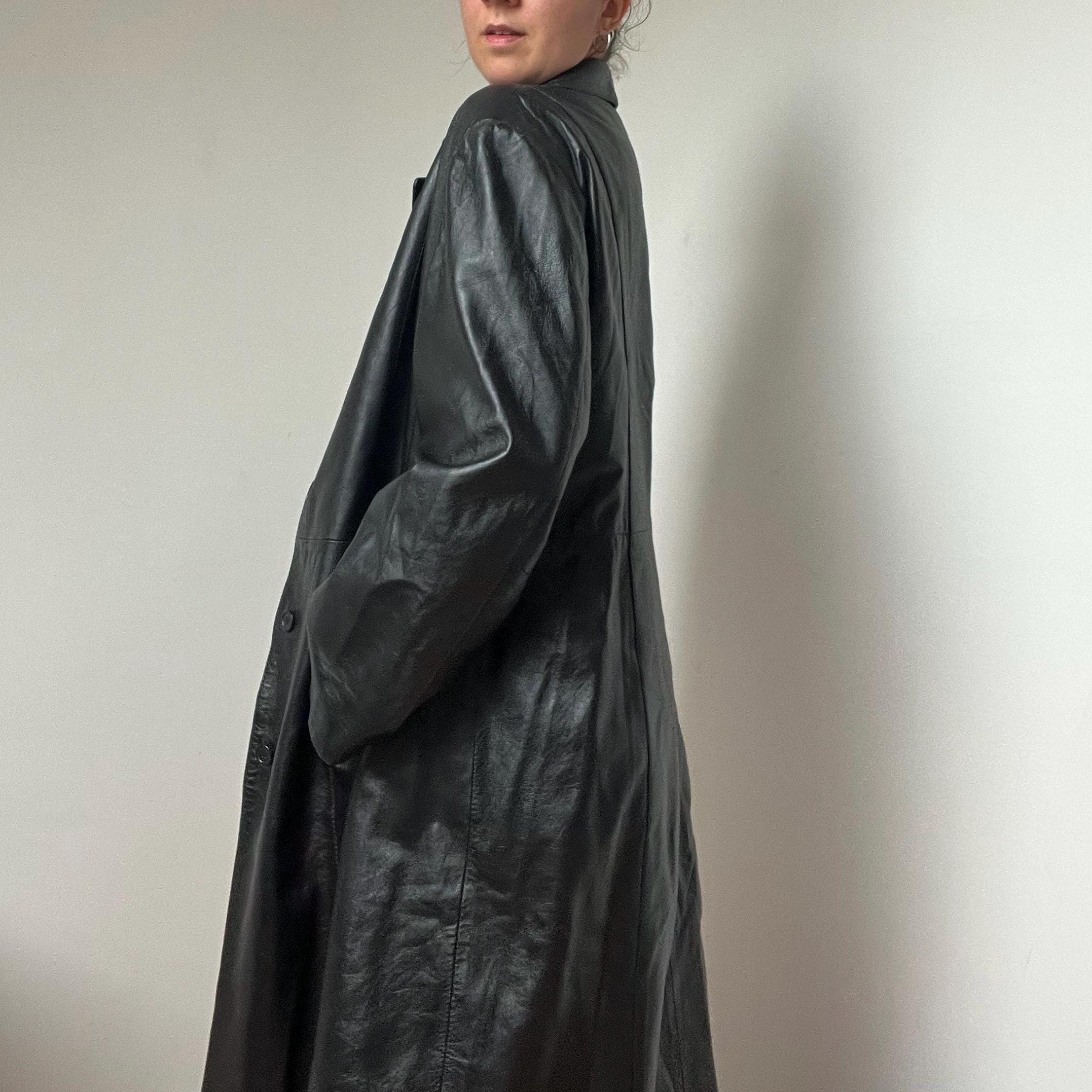 Vintage Black Leather Coat – Size Large - 90s Long Leather Jacket