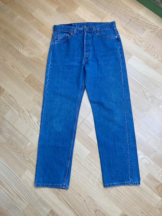 Levis 501 Vintage Medium Wash 90s / Made in USA / Straight Leg - Etsy