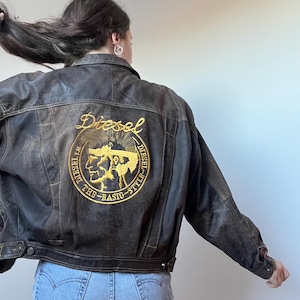 Vintage Leather Jacket – Size Medium - Distressed Brown Jacket Button Down – Embroidered Back Graphic – 90s Y2K Streetwear Style