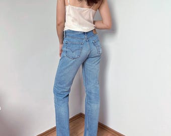 Levis 501 Vintage W31 L34 /Made in 90s - Medium Blue wash 1990s / Straight Leg Jeans