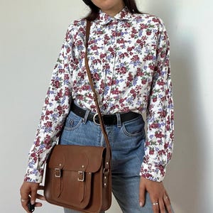 Vintage Floral Button-Up Shirt / Size Medium / 90s Long Sleeve  Blouse / Romantic Cottagecore Top / Rose Print Shirt / Soft Grunge Aesthetic