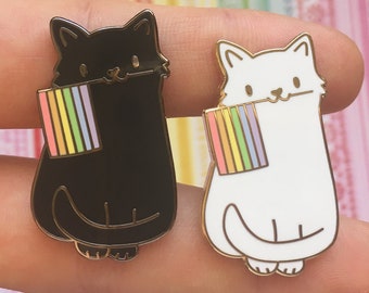 VNOX 5 Pcs Gay /& Lesbian Pride Flag Rainbow LBGTQ Lapel Pin for Clothes and Bags Decoration