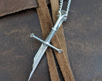 Pendentif en argent avec épée de Narsil Aragorn