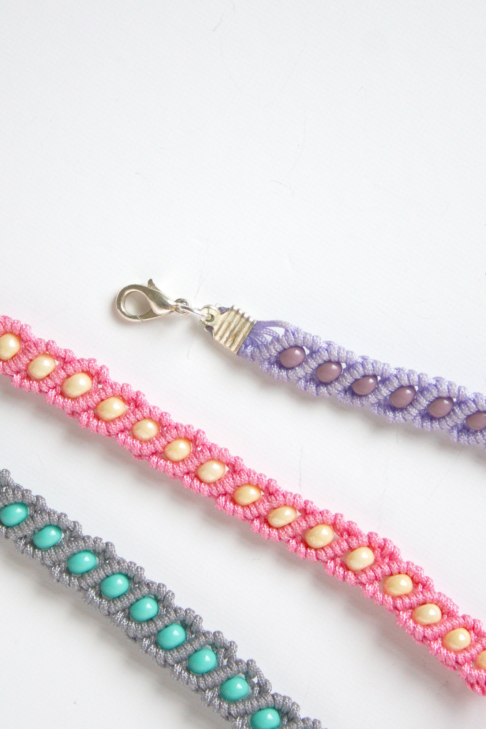 Macrame Bracelet Kit Craft Kit for Adults Beaded Macrame Bracelet Kit