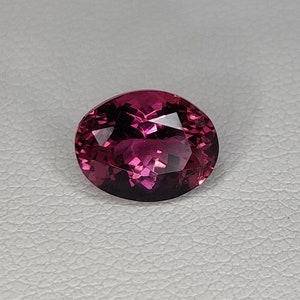 Pietra preziosa tormalina rosa Pietra preziosa tormalina rosa naturale per gioielli da regalare