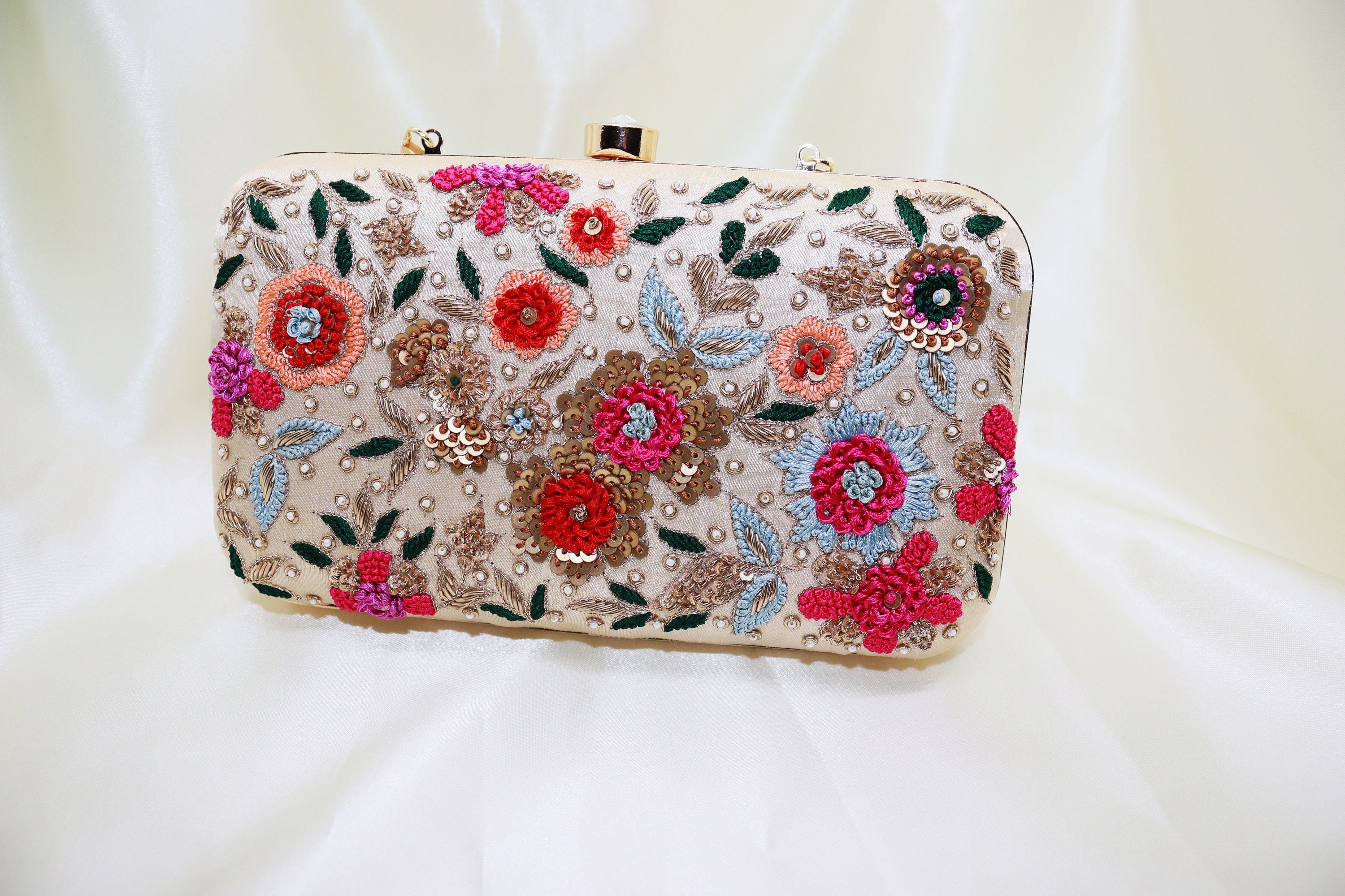 Pochette de mariage en soie beige sac main de mari e minaudi re