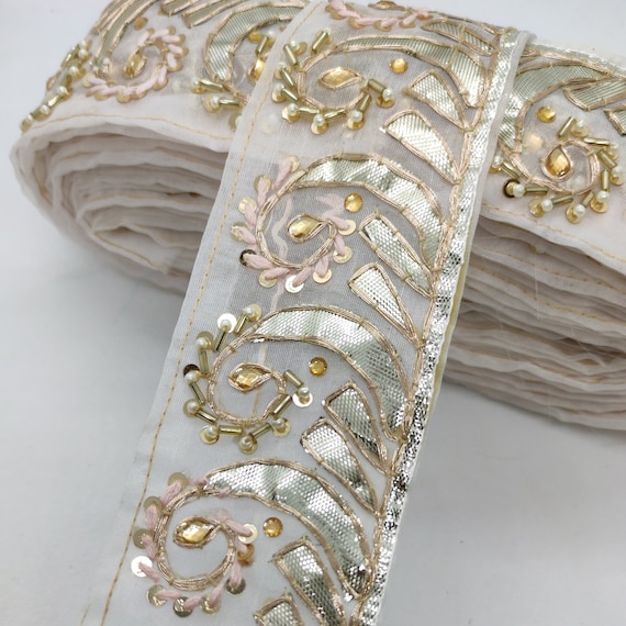 4” x 10 Yard White Tissue with Jewel Pearl Ribbon