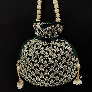 beautiful katdana pearl beaded embellish emerald green velvet fabric evening art deco handbag drawstring potli pouch purse for woman