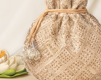Perlen Samt Potli Tasche | Golden & Silber verzierte Kordeltasche