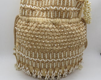 Perle Perlen Creme Samt Potli Tasche: Indische Hochzeit Gunst Geldbörse