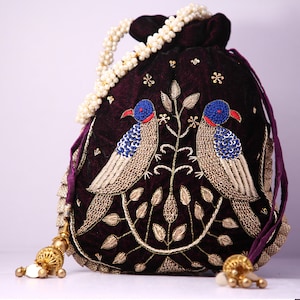 Art Deco Stickapplikation Vogel Weinrot Samt Frauen Handgemachte Handtasche Potli Taschen, Indische Künstlerhandtasche, 20er Jahre Modehandtasche