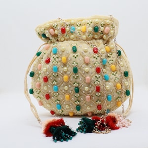 Colorido de piedra con cuentas beige cordón de mujer cartera bolso con eslinga cadena de terciopelo hecho a mano bolso de noche Indian Potli Bag Wedding Favor
