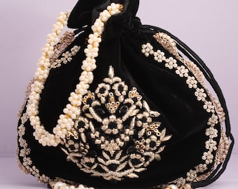 Bolso Potli de terciopelo negro con bordado floral de perlas Zardosi, hecho a mano