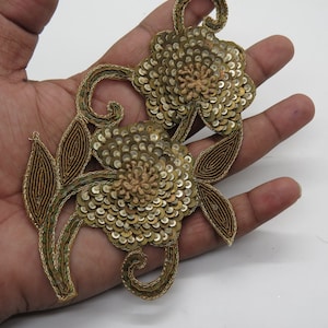 Sequin Beaded Flower Applique: Metallic Embroidery Patch (15x9 cm)