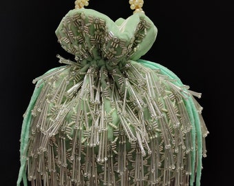 Bolsa Potli de Veludo Bordado com Miçangas - Bolsa de Noite Verde Pistache