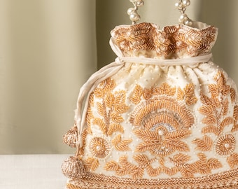 Bolso Potli de satén marfil con cuentas: un bolso de boda estilo art déco